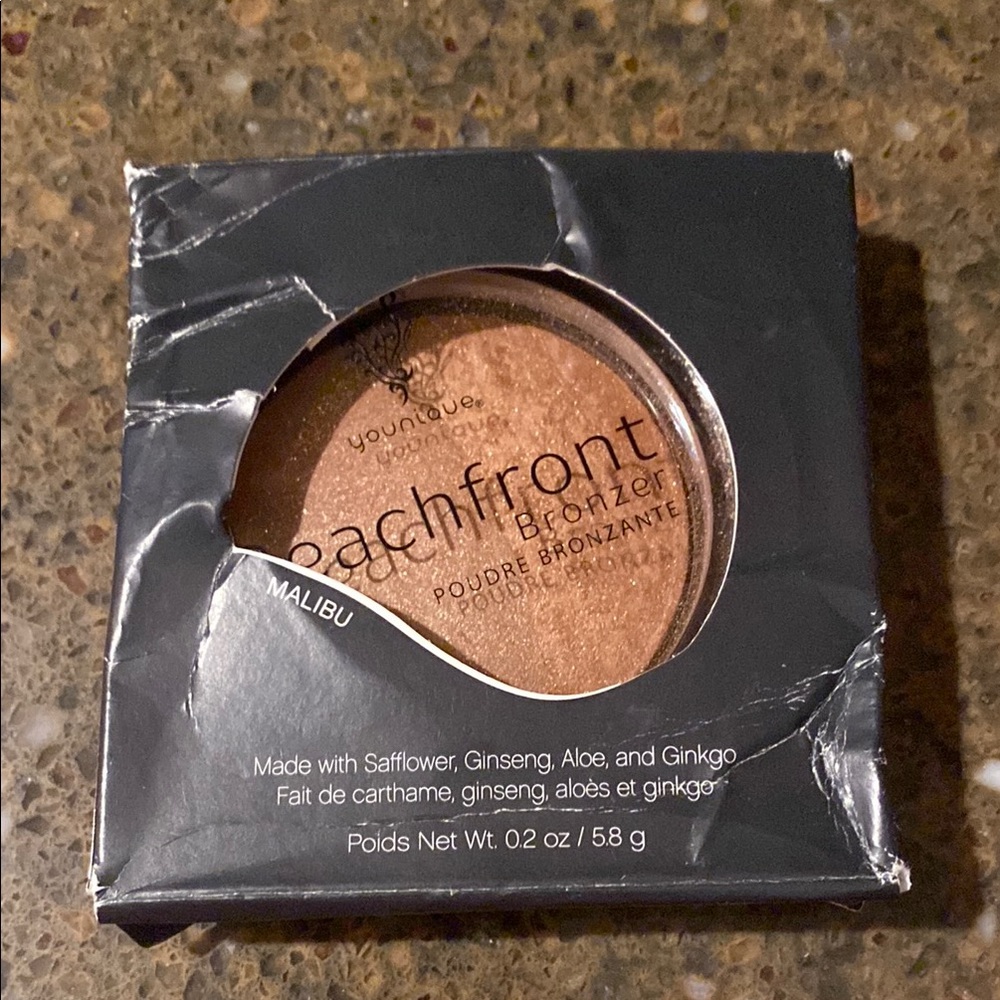 Younique Beachfront Bronzer in Malibu - Shimmery Bronze